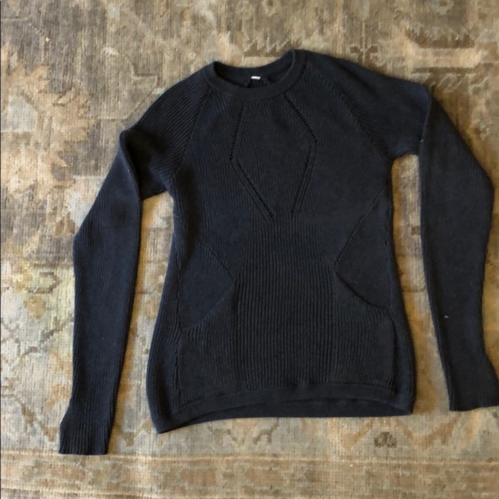 Lululemon sweater